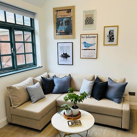 Forge Cottage - Pretty 1 Bedroom Cottage With Free Off Street Parking ロンドン エクステリア 写真
